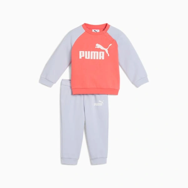 Puma Minicats: Supersøtt sett for små eventyrere! Raglan-genser og bukse, perfekt for lek og moro.